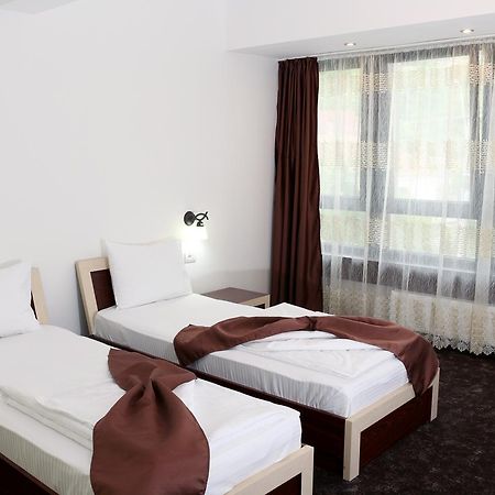 סיגישוארה Hotel Restaurant Imperial מראה חיצוני תמונה