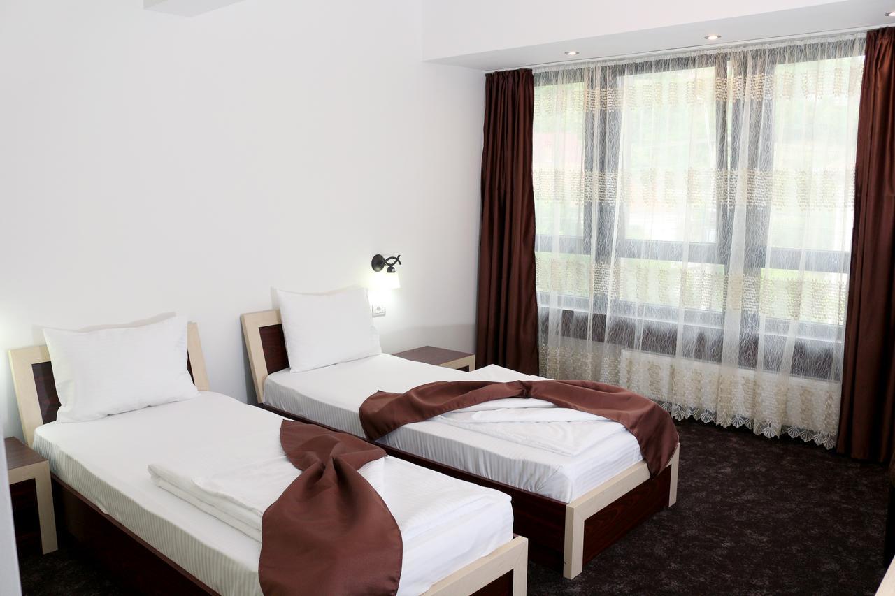 סיגישוארה Hotel Restaurant Imperial מראה חיצוני תמונה