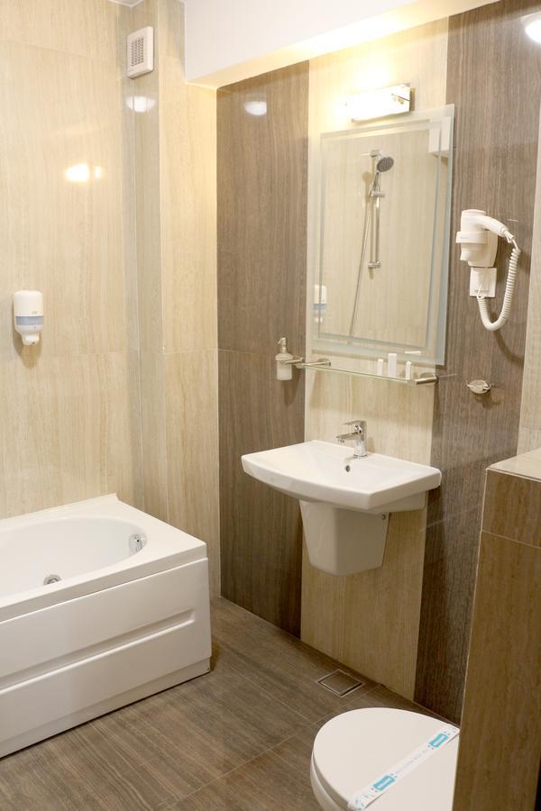 סיגישוארה Hotel Restaurant Imperial מראה חיצוני תמונה