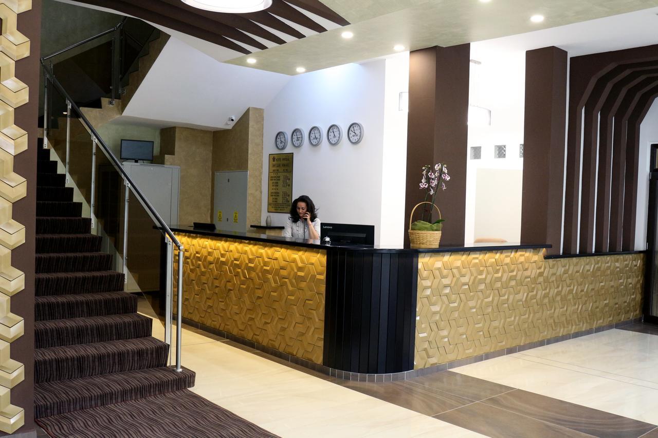 סיגישוארה Hotel Restaurant Imperial מראה חיצוני תמונה