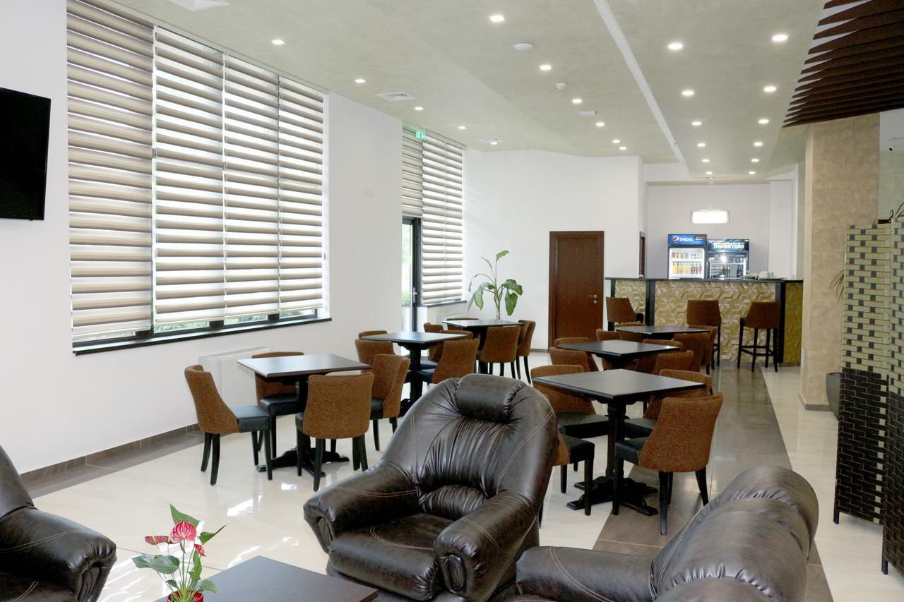 סיגישוארה Hotel Restaurant Imperial מראה חיצוני תמונה