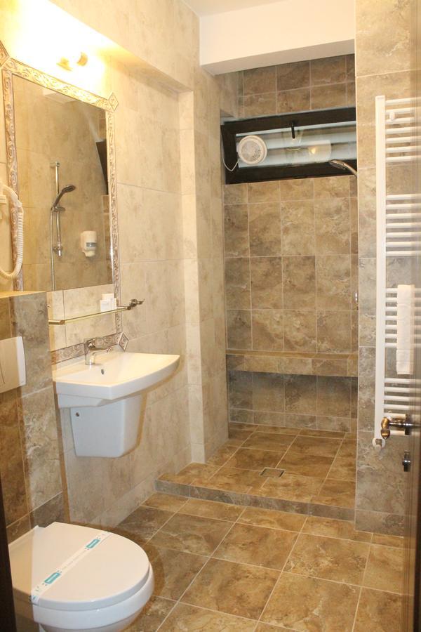 סיגישוארה Hotel Restaurant Imperial מראה חיצוני תמונה